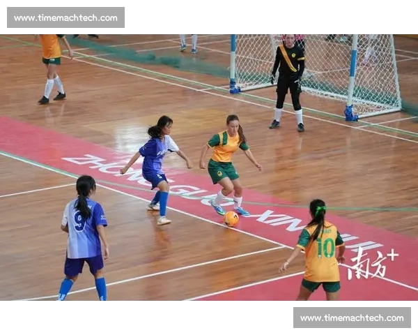 探讨室内足球在城市青少年体能与团队协作能力培养中的重要作用